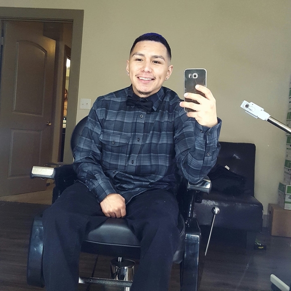 Meet your Posher, Adan - Picture 1 of 1